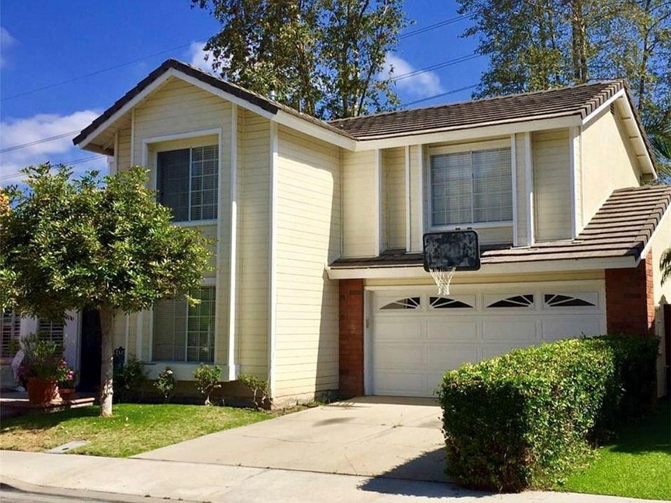 1st image of 13 Starling Ln