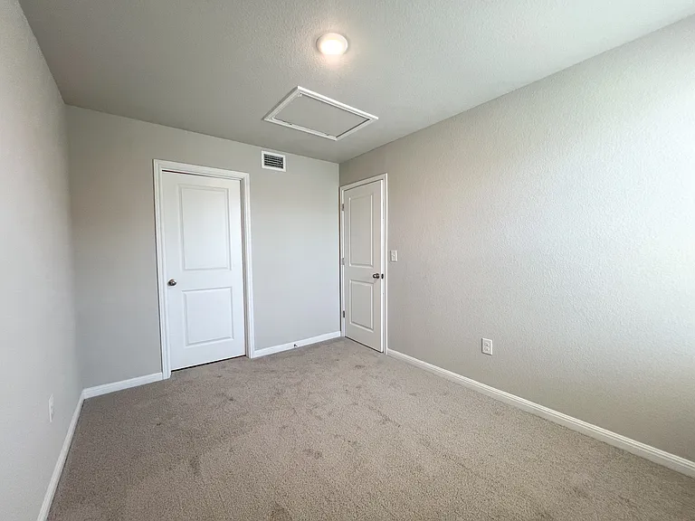 653 Ferrule Dr #B — Photo 8