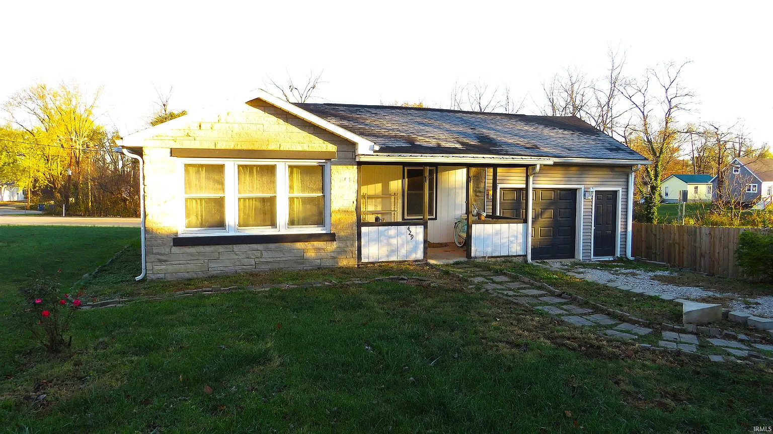 429 6th St photo 1