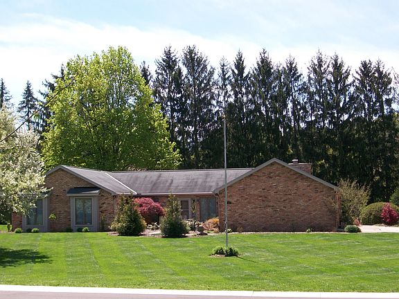 3rd image of 111 Miller Dr