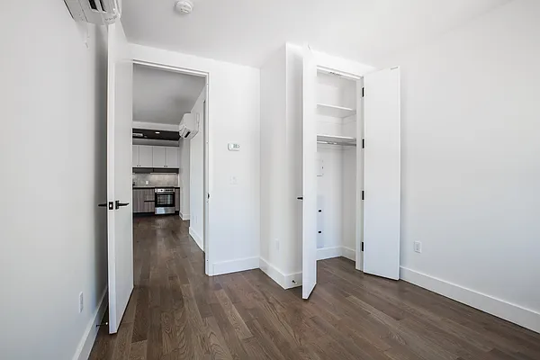 Rented by Nooklyn NYC LLC | media 19