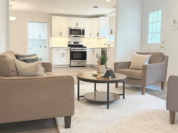 2nd image of 115 Penick Rd