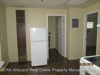 3rd image of 224 S East St
