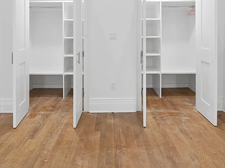 372 Clinton Ave #1 — Photo 5