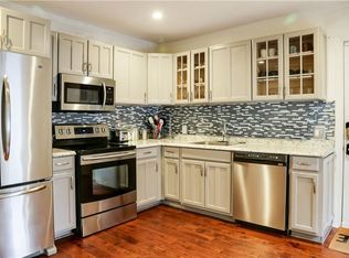 736 Social St #1R, Woonsocket, RI 02895