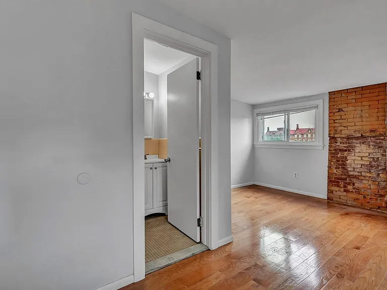 166 Park St #168 — Photo 32