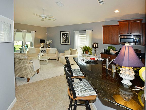 5th image of 8188 Westfield Cir