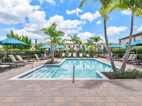 15907 SW 2nd Pl, Pembroke Pines, FL 33027