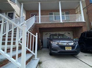 166 W 54th St #2, Bayonne, NJ 07002