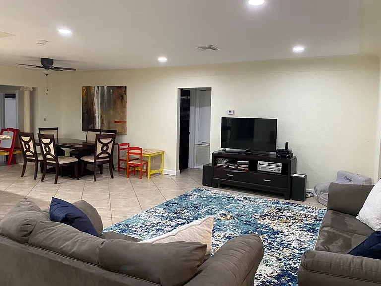 This room is no longer furnished