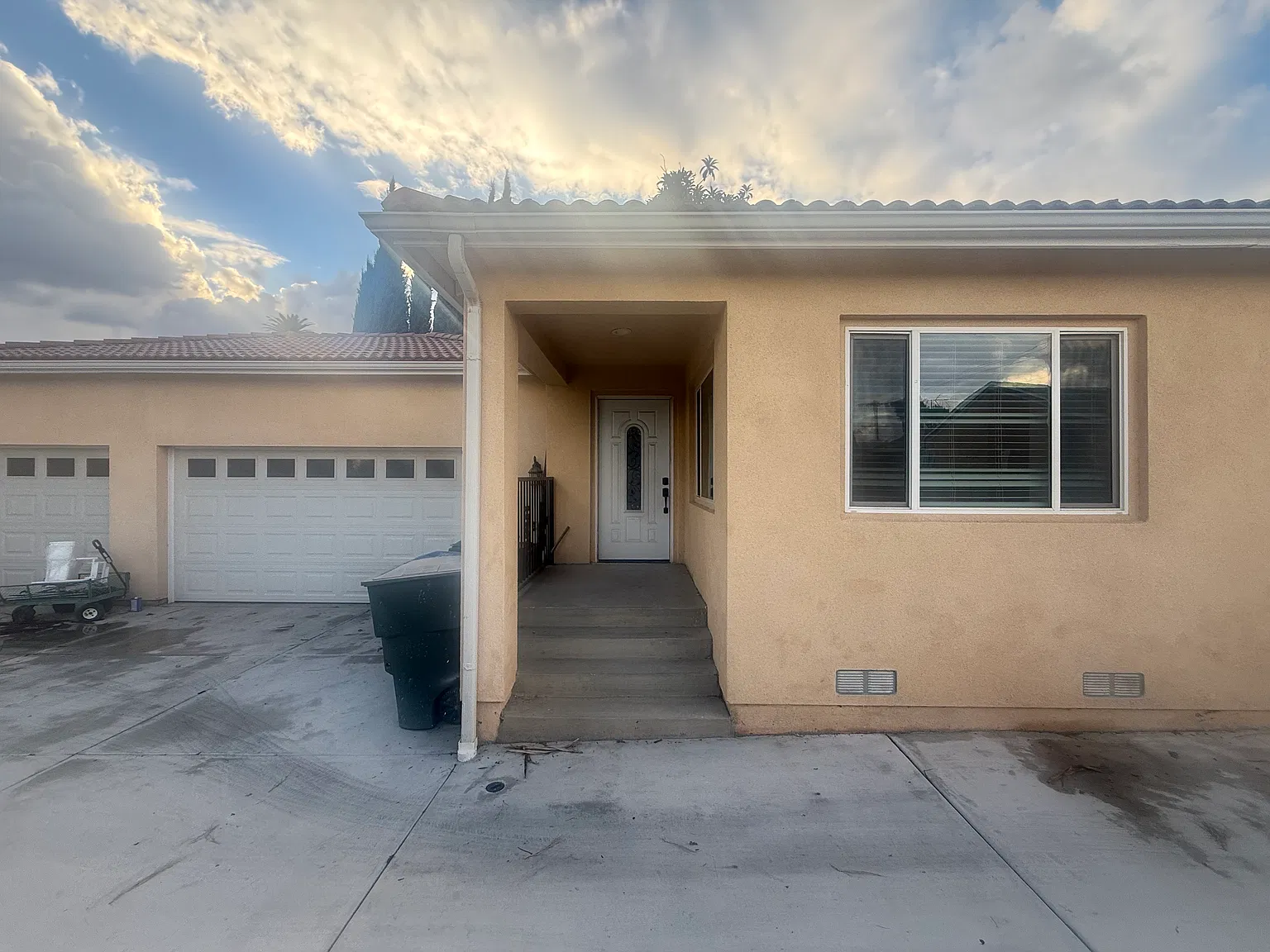 2 bed, 2.5 bath, 750 sqft, $2,750 — Photo 2