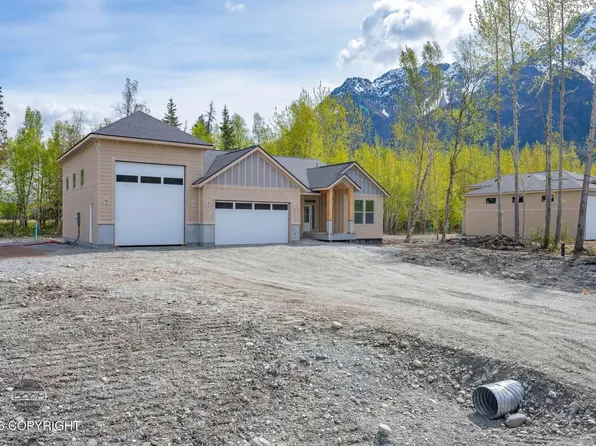 5905 S Gates St, Palmer, AK 99645