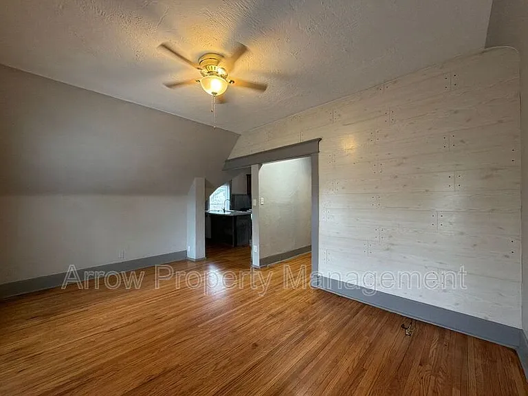 738 N 25th St #1 — Photo 2