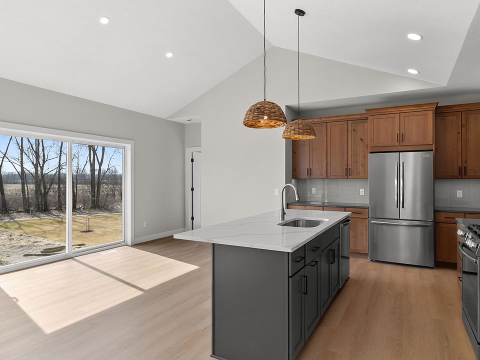 1732 Spruce St, Farmington, MN 55024 | Zillow
