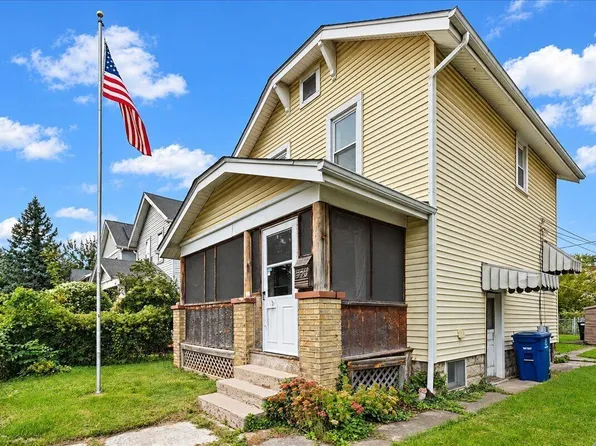 1570 Briarwood Ave, Columbus, OH 43211