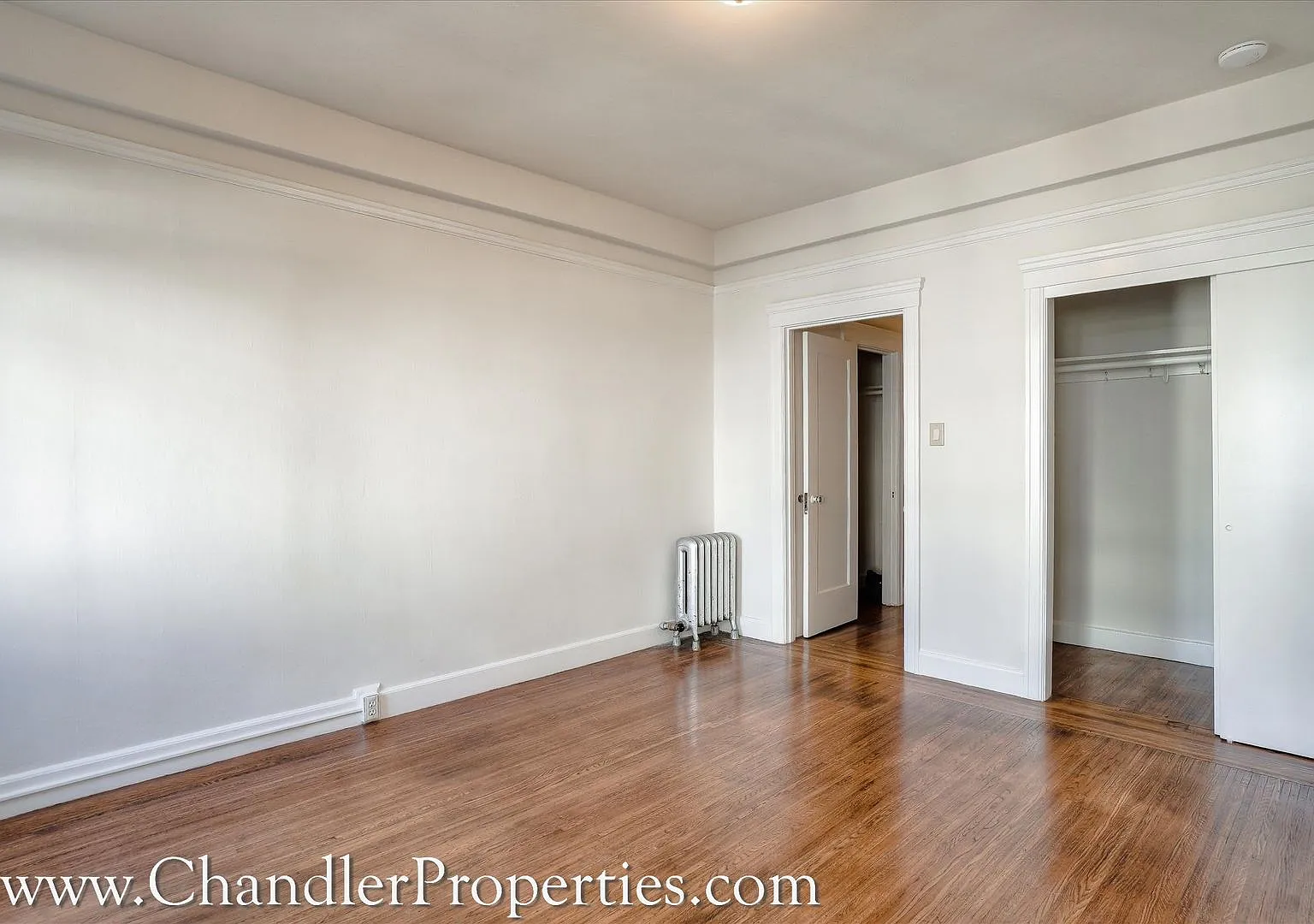 727-729 Leavenworth Street Apartments* — Photo 4
