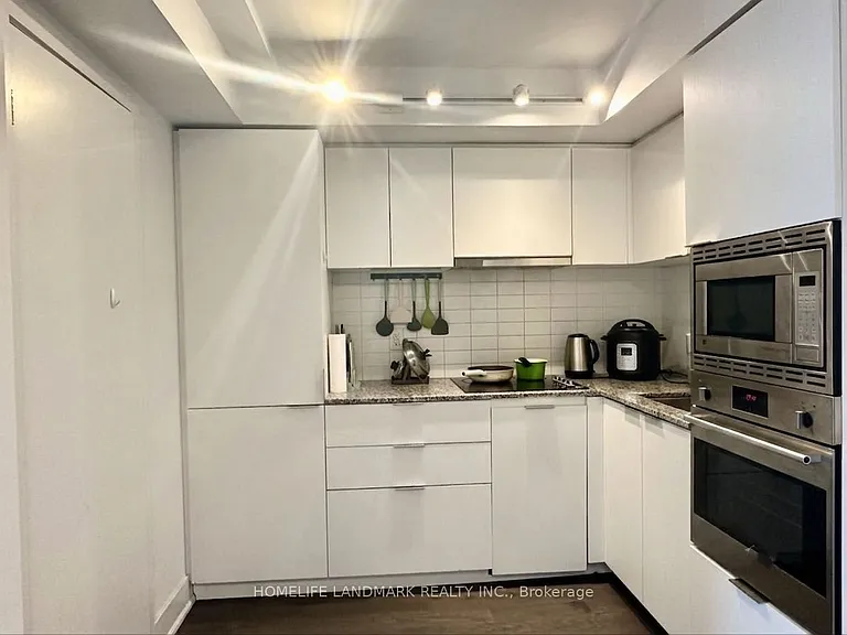 955 Bay St #2912 — Photo 5