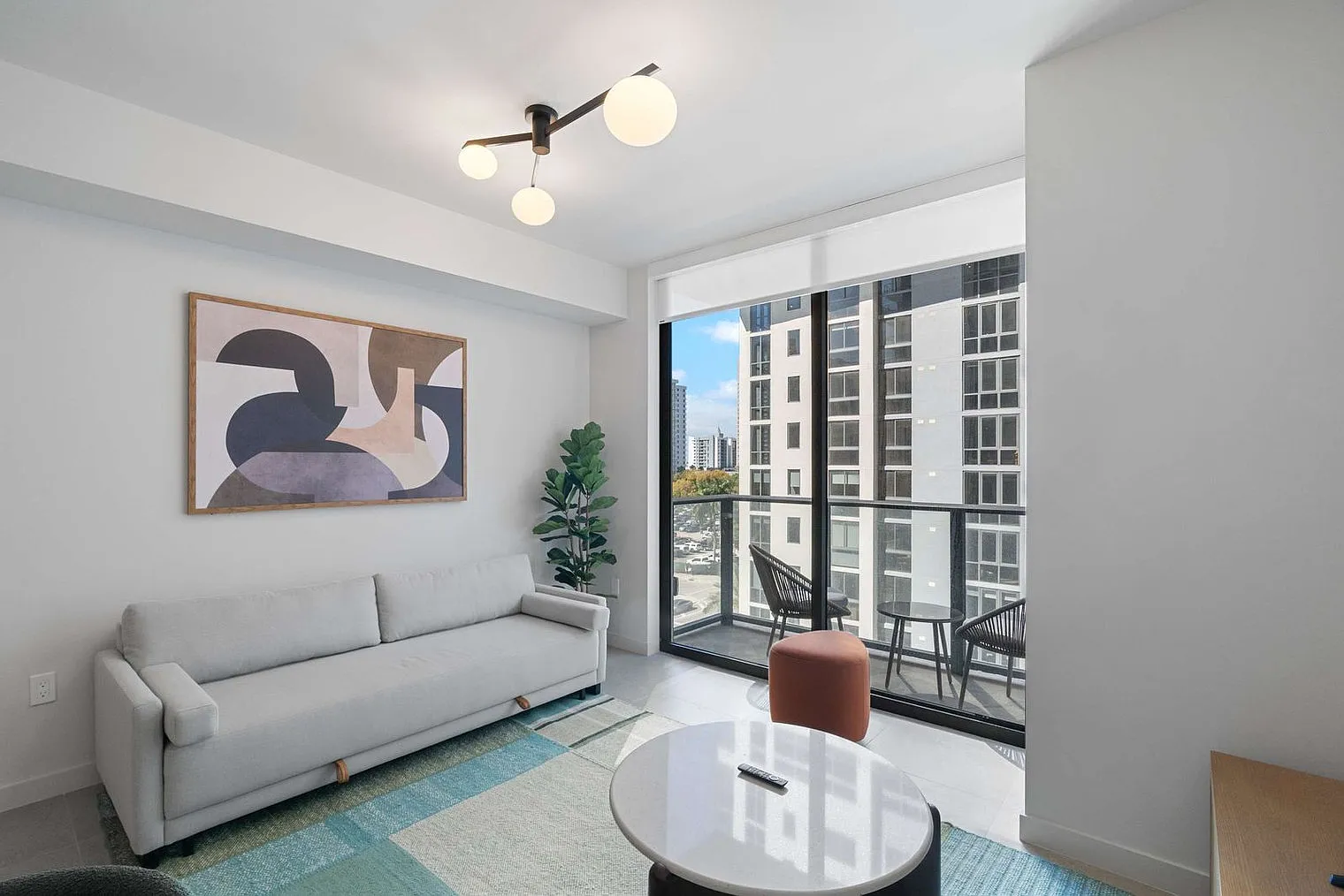 1 bed, 1.0 bath, 645 sqft, $2,250 — Photo 1
