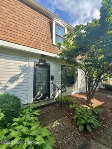 211 Fairfax Ave APT 4, Saint Matthews, KY, 40207