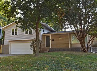 4920 Rainbow Blvd, Westwood, KS 66205