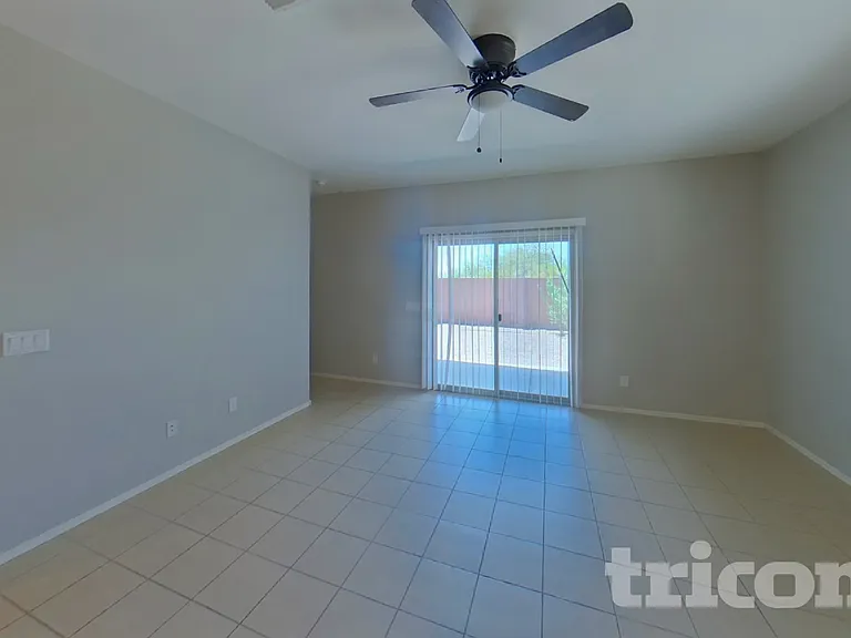 45959 W Ranch Rd — Photo 2