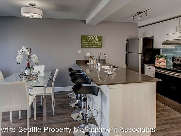 3rd image of 1515 NW 52nd St APT 201