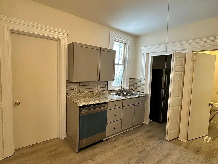 500 Greenwood Pl — Photo 15