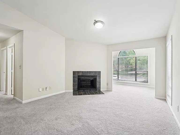 Wesley Place Apartments at Lawrenceville — Photo 18