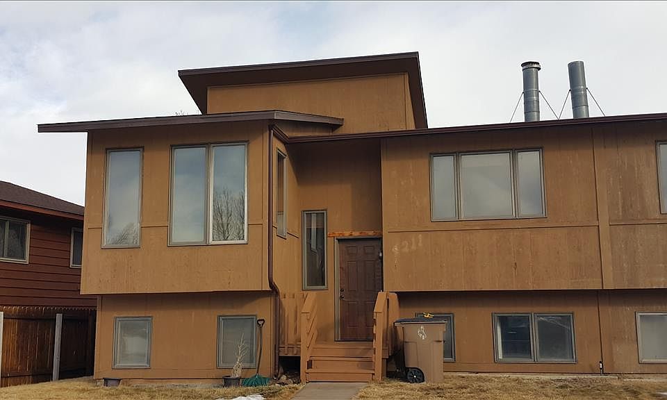 1st image of 4211 Comanche Dr