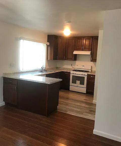 830 N Adele St #D — Photo 8