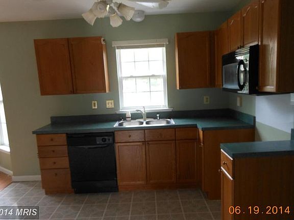 4th image of 207 Stull Ct