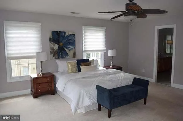305 Flannery Ln — Photo 6