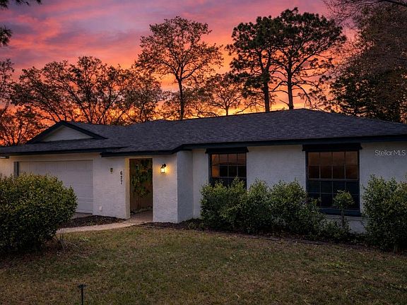 2nd image of 627 Prairie Ln