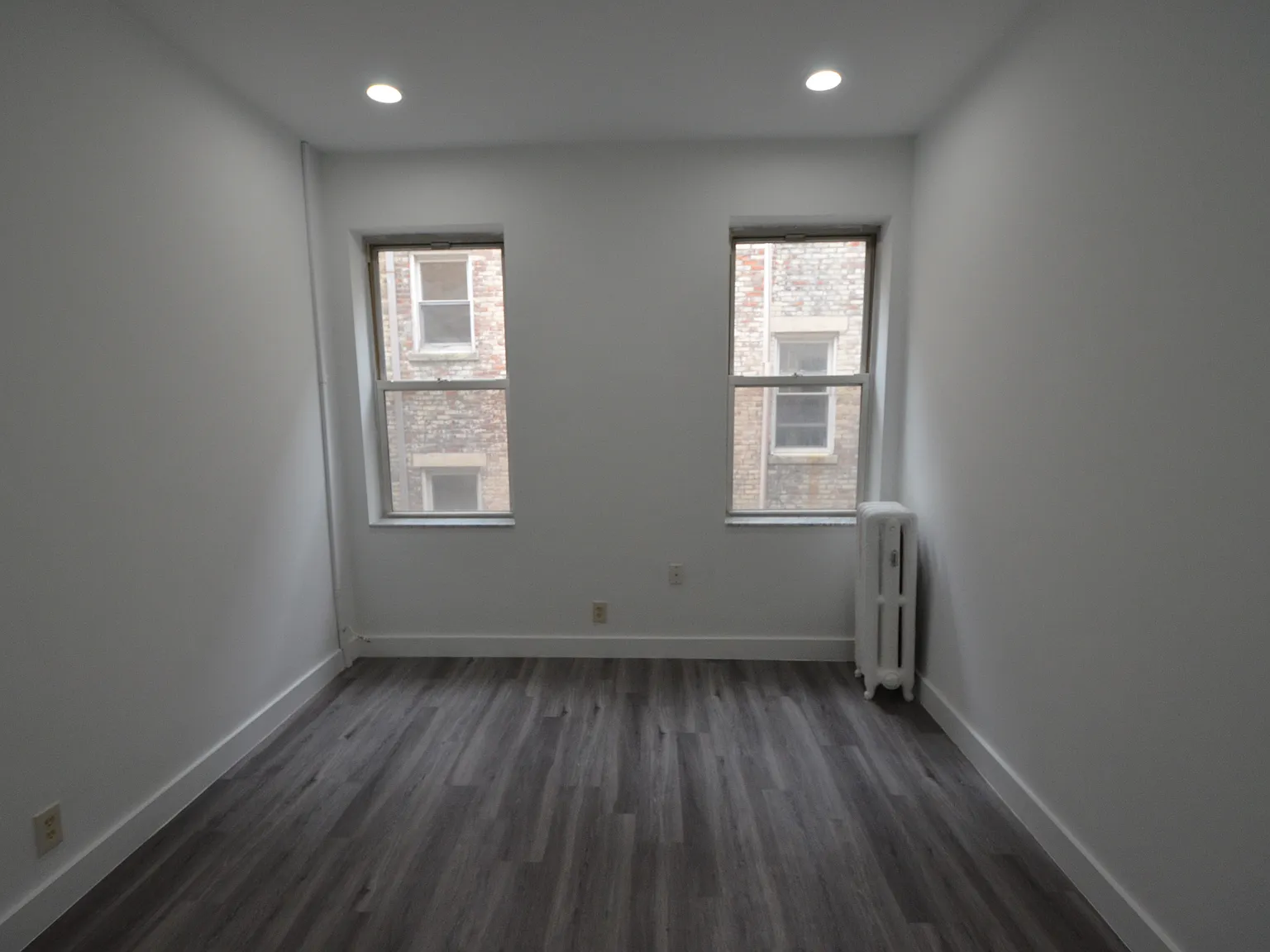 2 bed, 750 sqft, $2,700 — Photo 2