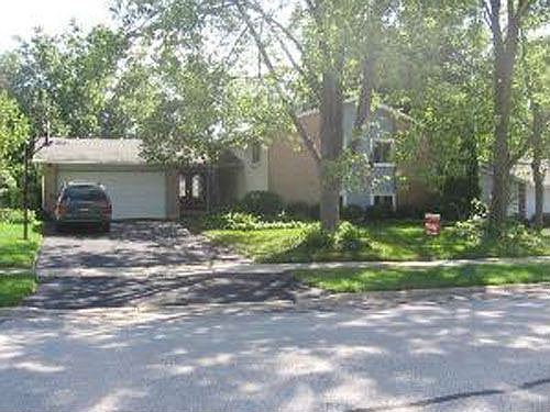 1st image of 3325 Woodridge Dr