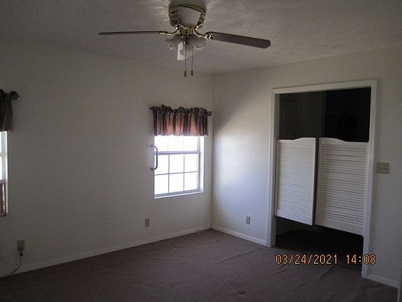 5th image of 836 S Avenue C