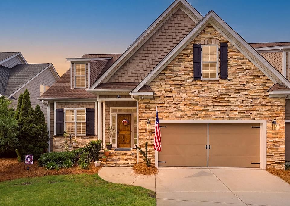 1st image of 325 Arsenal Dr