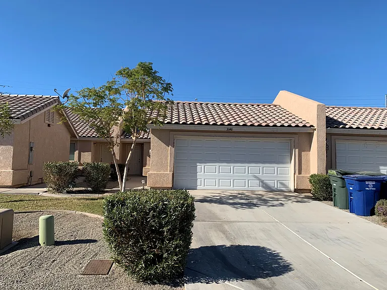 3146 S Robert Way — Photo 1