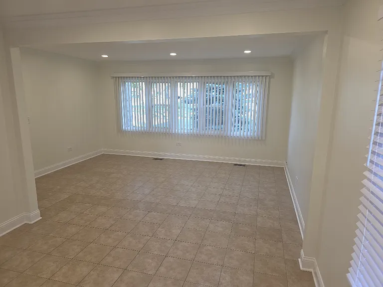 826 E Capri Dr #1 — Photo 6