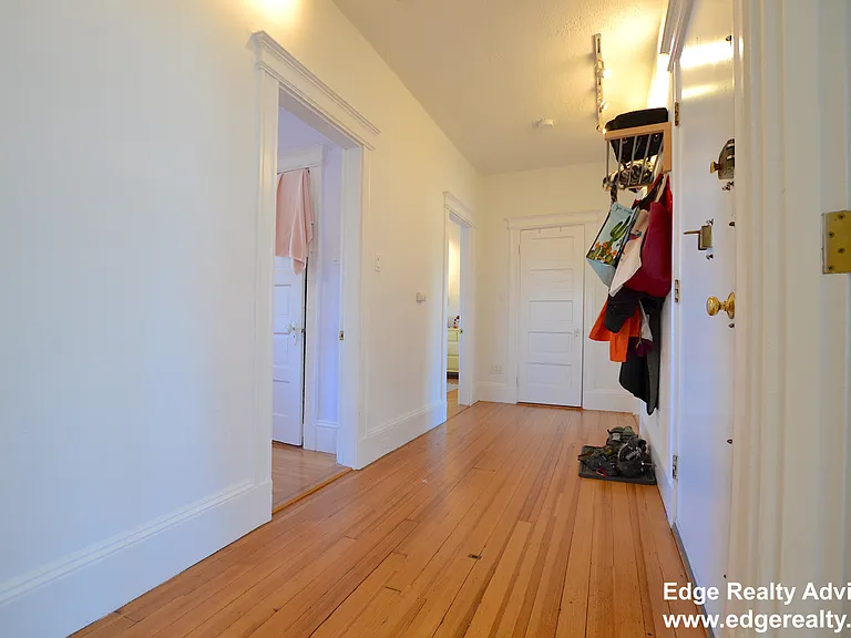 21 Royal St #7 — Photo 7