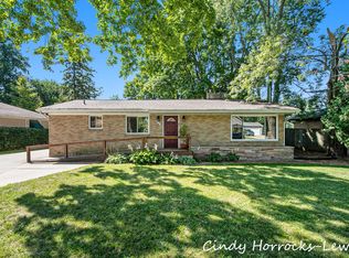 2734 Abigail St SE, Grand Rapids, MI 49506