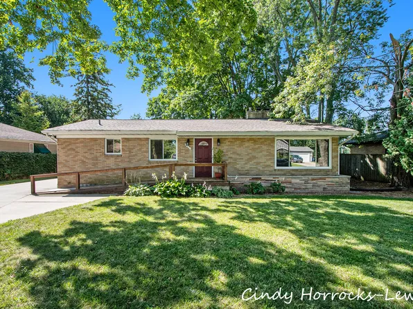 2734 Abigail St SE, Grand Rapids, MI 49506