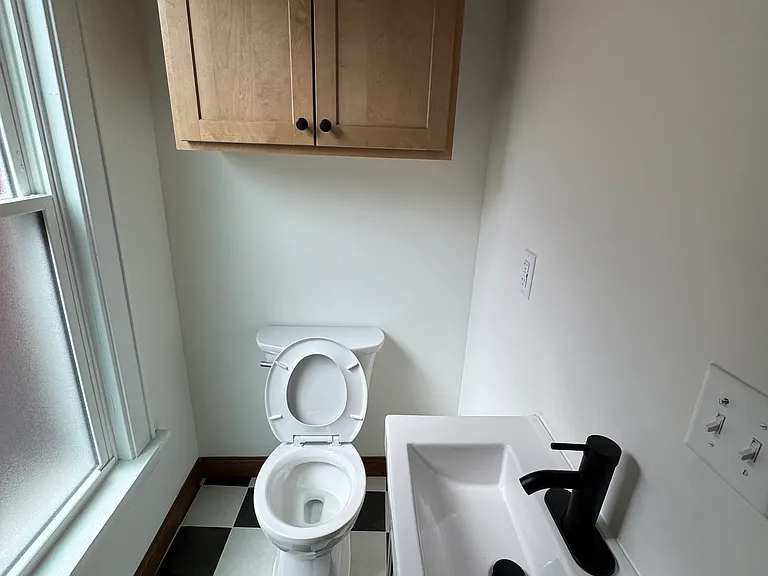 728 Franklin Ave #1 — Photo 7