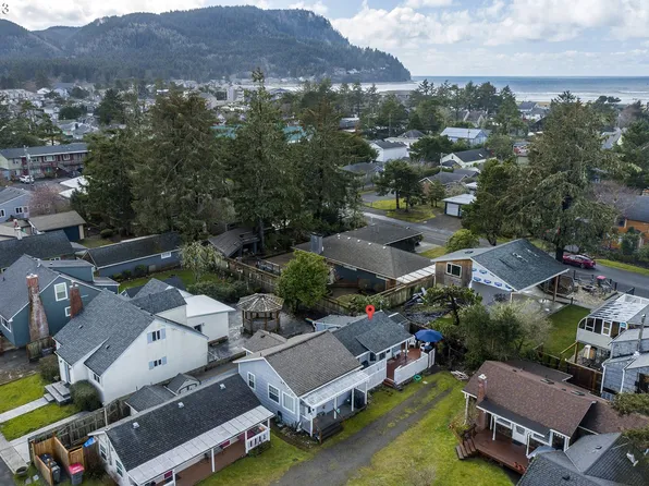 1860 S Franklin St APT 5, Seaside, OR 97138