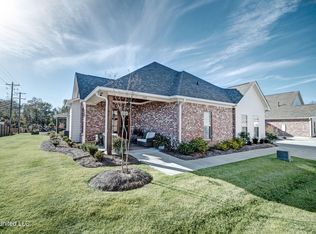 140 Freedom Ring Dr, Brandon, MS 39047