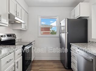 9527 3rd Bay St APT 6, Norfolk, VA 23518