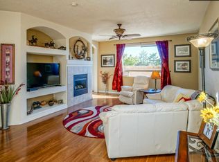 1809 Cortina Loop SE, Rio Rancho, NM 87124
