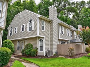 1449 Shortleaf Ln, Chesapeake, VA 23320