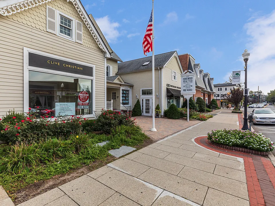 Mayflower Apartments