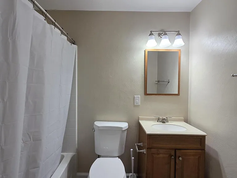 1571 Blanton Ave SE #4 — Photo 9